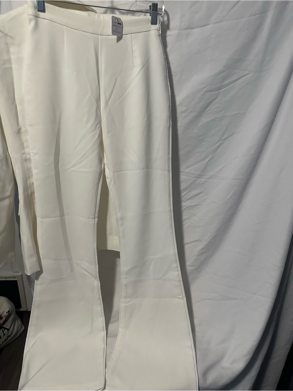 Fashion Nova Ivory Feather-Trim Double-Breasted Blazer with Wide-Leg Pants - Picture 5 of 8